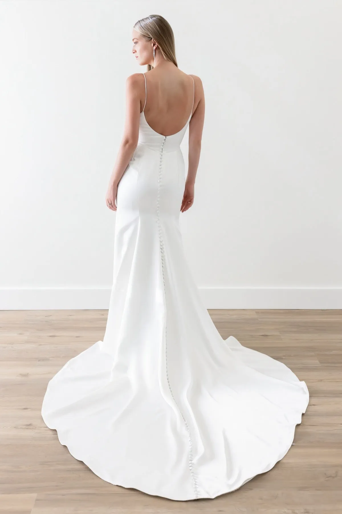 Aida by Watters (Size 10)