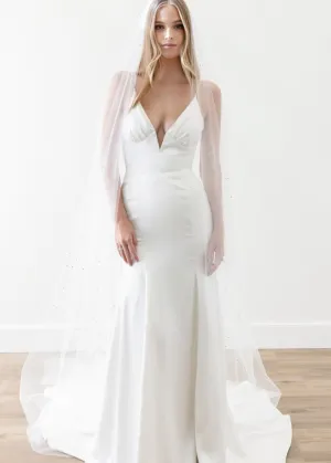 Aida by Watters (Size 10)