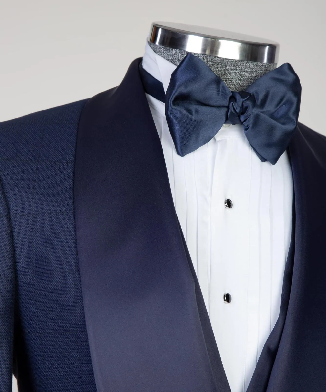 New Legend Tux - 16