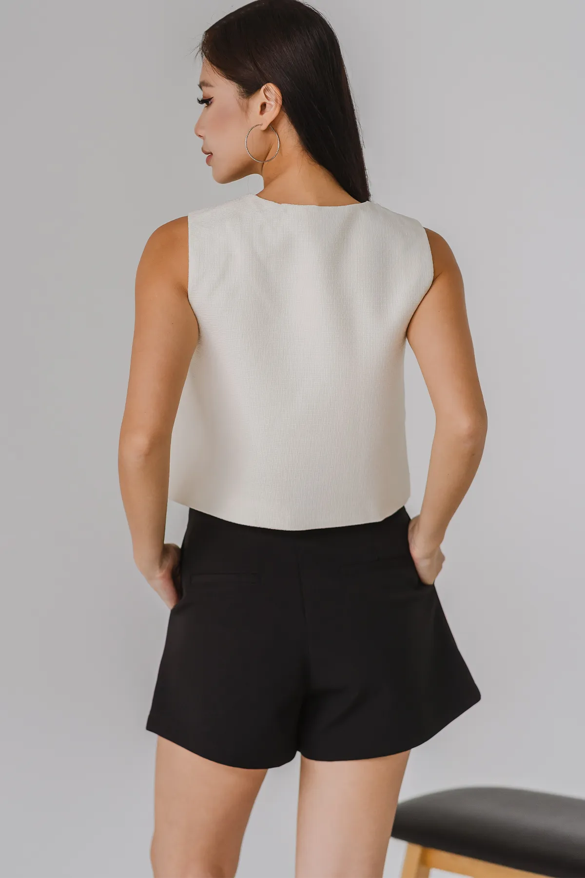 Perfect Fit Tailored Shorts (Black)