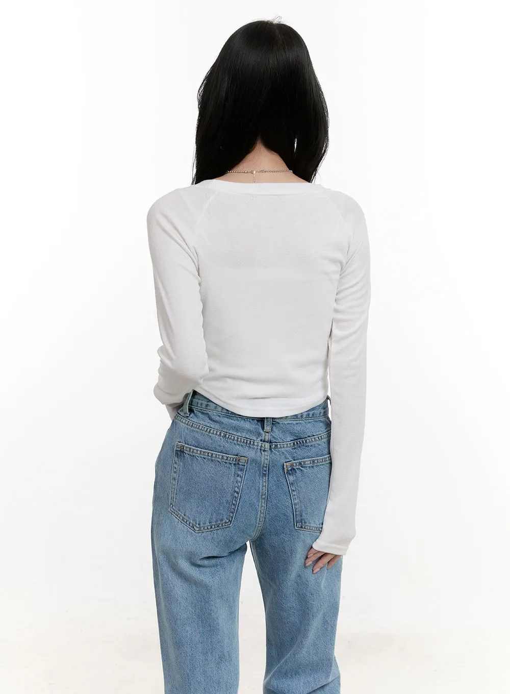 Slim-Fit Graphic Top CF528