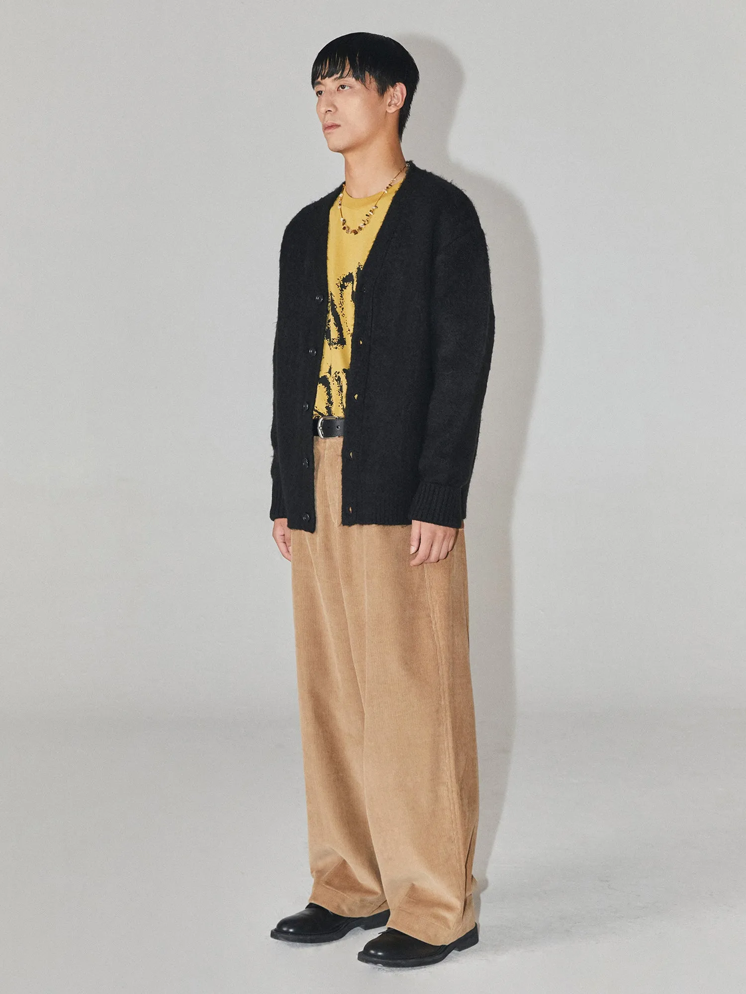 V-neck simple cardigan